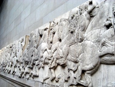 Η Λ. Κονιόρδου διαψεύδει το δημοσίευμα των «Times» για τα Μάρμαρα του Παρθενώνα